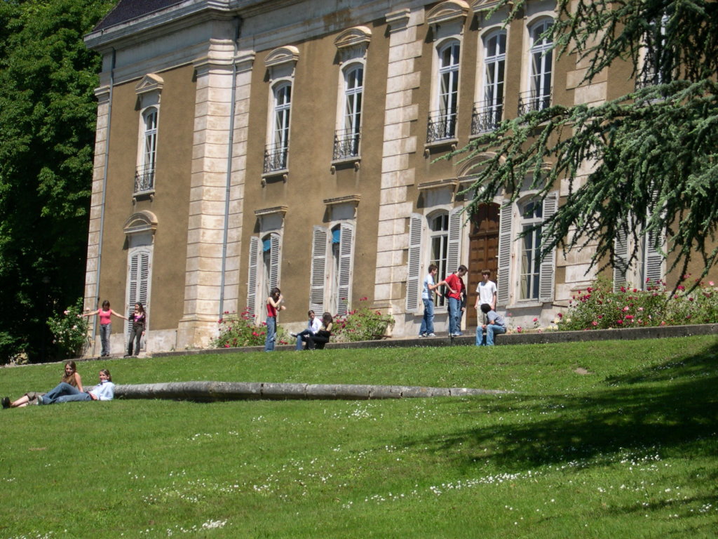 Ecole Et Lycee Bilingues De Lyon Ombrosa